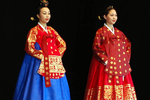 Trajes típicos de Corea