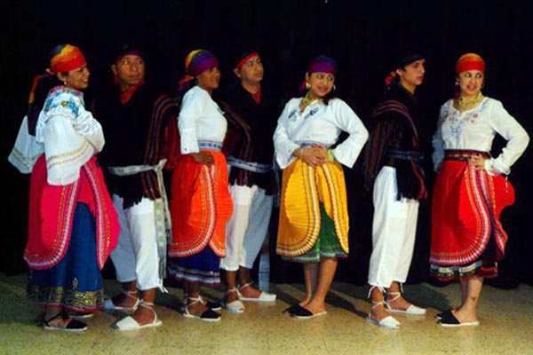 Trajes típicos del mundo, Ecuador