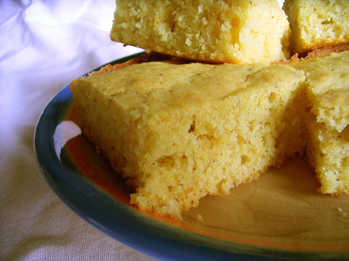 Rajas con elote en pastel