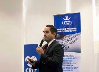 Orientan a familias que buscan emigrar a Estados Unidos