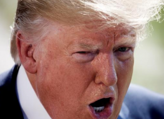 Cambia Trump frase sobre migrantes